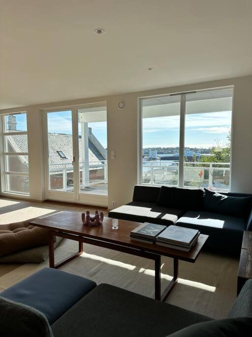 Ny Urban Leilighet Med Super Utsikt Haugesund Bagian luar foto