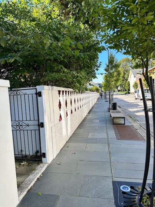 Ny Urban Leilighet Med Super Utsikt Haugesund Bagian luar foto