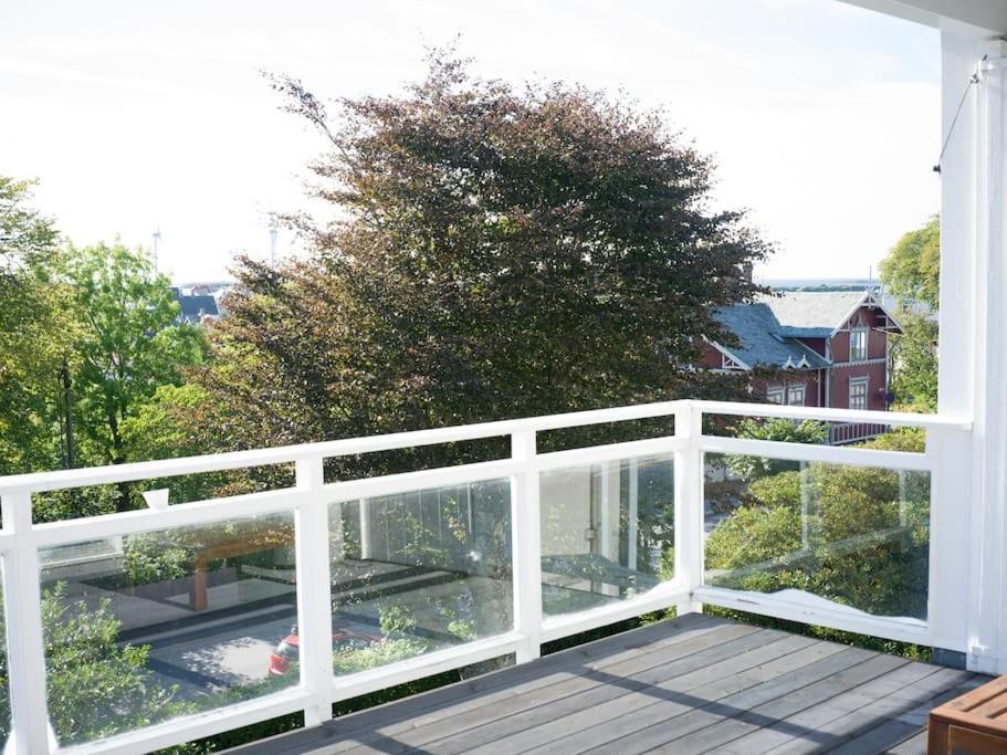 Ny Urban Leilighet Med Super Utsikt Haugesund Bagian luar foto